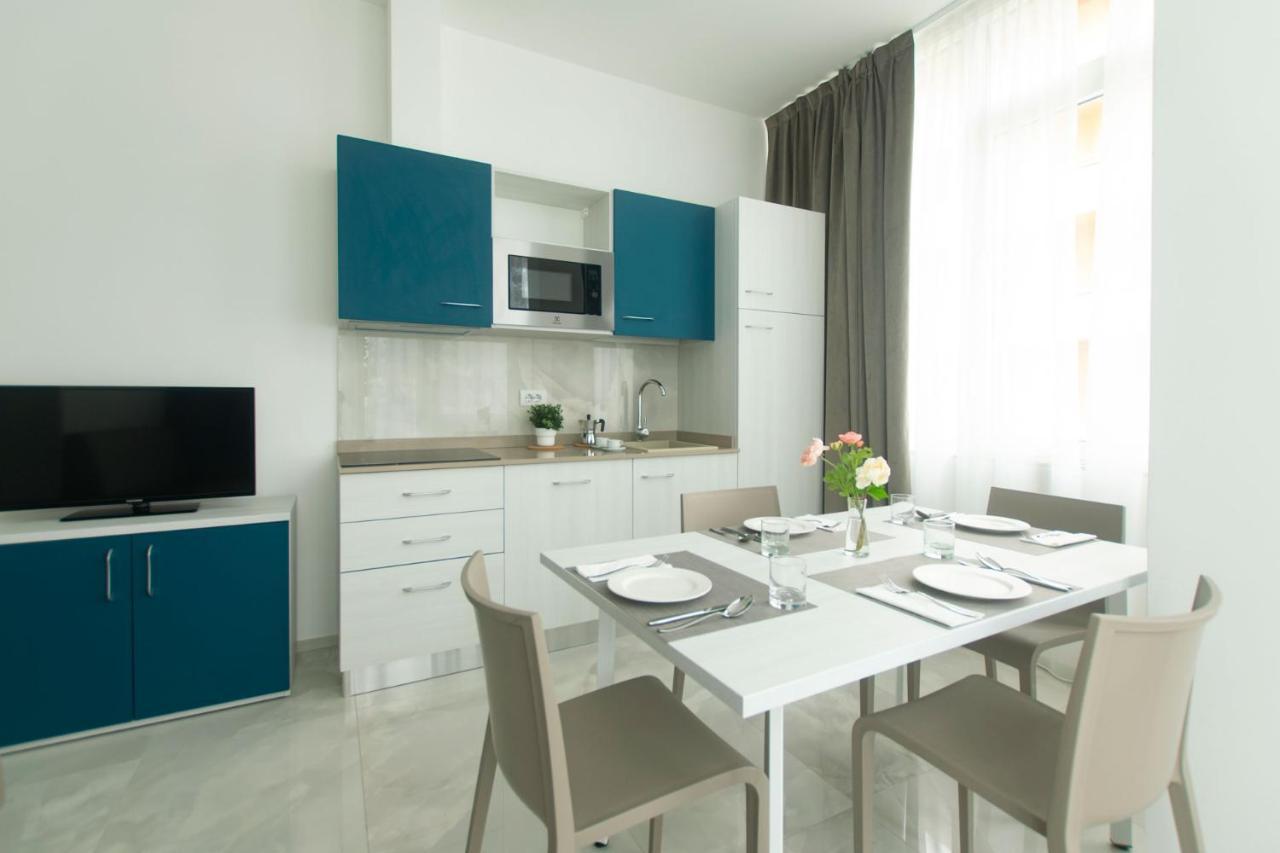 Residence Flow-R Riccione Exterior foto