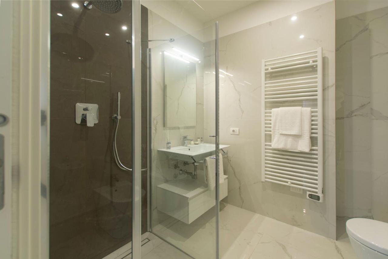 Residence Flow-R Riccione Exterior foto