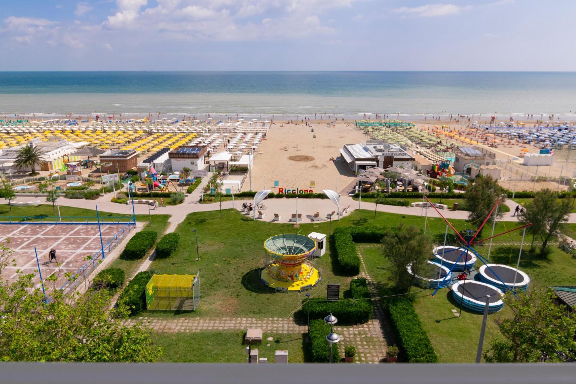 Residence Flow-R Riccione Exterior foto